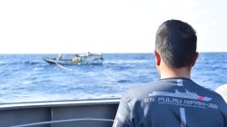 Bakamla RI Evakuasi Korban Kapal Mati Mesin di Perairan Pulau Rote