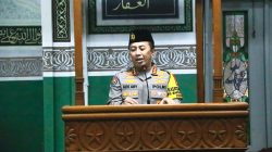 Pesan Kabid Humas Polda Metro Jaya Saat Tarawih Keliling di Masjid Agung Al-Azhar Jakarta Selatan