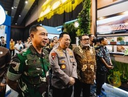 Panglima TNI Dampingi Presiden RI Hadiri Festival LIKE 2 KLHK di JCC Senayan