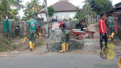 Kodim 1615/Lombok Timur Bantu Ringankan Beban Warga Melalui Program TMMD ke-121