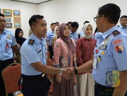 Danlanud Sultan Hasanuddin Berikan Nasihat dan Bimbingan Perkawinan Personel Sebelum Menikah