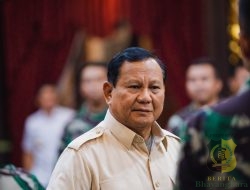 Panglima TNI Dampingi Menhan RI Beri Pembekalan 40 Nakes TNI akan Bertugas dalam Misi Kemanusiaan Gaza