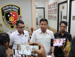 Polres Pelabuhan Tanjung Priok Konferensi Pers Pengungkapan Kasus Pencurian dengan Pemberatan