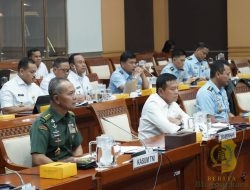 Kasum TNI Hadiri Rapat Kerja dengan Komisi I DPR RI