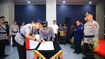 Irjen Sandi Pimpin Sertijab Pejabat Utama Humas Polri