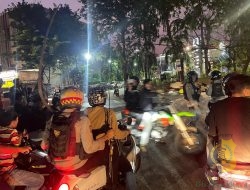 Tim Patroli Polres Metro Jakarta Barat Gagalkan Tawuran: Delapan Remaja Diamankan Berikut Sajam