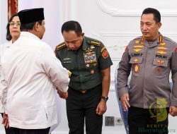 Panglima TNI Hadiri Penandatanganan PP Penghapusan Piutang Macet UMKM di Istana Negara