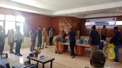 Kodim 1714/PJ Kawal Penyaluran BLT di Kab. Puncak Jaya