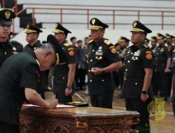Kasum TNI Terima Laporan Korps Kenaikan Pangkat 97 Perwira Tinggi TNI dan Pimpin Sertijab Jajaran Balakpus Mabes TNI