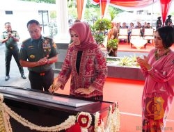 Panglima TNI Bersama Ketum Dharma Pertiwi Resmikan Kantor Dharma Pertiwi di Menteng