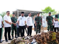 Panglima TNI dan Wali Kota Palembang Bahas Mesin Olah Sampah