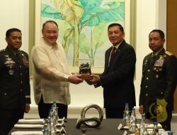 Menhan RI-Panglima TNI Temui Sekertaris Pertahanan Nasional Filipina