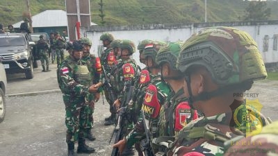 Danrem 173/PVB Kunjungi dan Apresiasi Personel di Pos-pos Satgas Yonif 715/Mtl