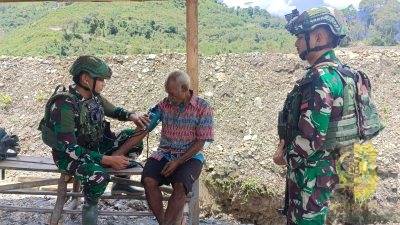 Satgas Yonif 715/Mtl Terus Tunjukkan Kepedulian Kepada Masyarakat