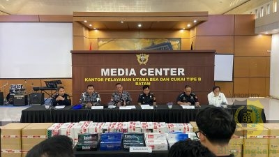 Kolaborasi TNI AL dan Bea Cukai Gagalkan Penyelundupan Rokok Ilegal di Batam