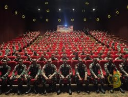 Satgas Yonif 641/Beruang Menyerbu Mall Jayapura