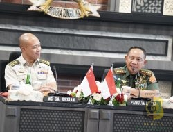 Panglima TNI Terima Kunjungan Kasad Singapura