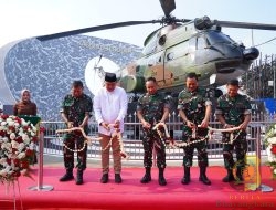 Panglima TNI Resmikan Monumen Helikopter SA-330 Puma di Cibinong