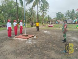 Babinsa Koramil 1710-01/Kokonao Latih Paskibra Distrik Mimika Barat