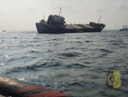 Bakamla RI Respons Cepat Kecelakaan Kapal di Sunda Kelapa