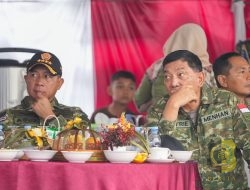 Ratusan Peterjun Kostrad Hiasi Langit Kota Timah Babel