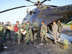 Helikopter MI-17 TNI Bawa Bantuan ke Kota Langsa