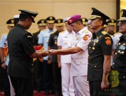 Wapang TNI Pimpin Sertijab Kapuspen TNI, Dan PMPP, dan Kapusjaspermildas