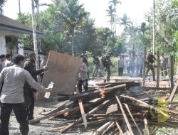TNI-Polri Laksanakan Sweeping Pasca Perang Suku di Kwamki Narama