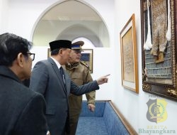 Wakil Panglima TNI mendampingi Menhan RI kunjungi Masjid Soeharto di Sarajevo
