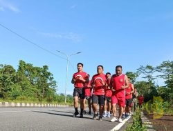 Latihan Rutin Prajurit Kodim 1710/Mimika Tempuh Lari 8 Km