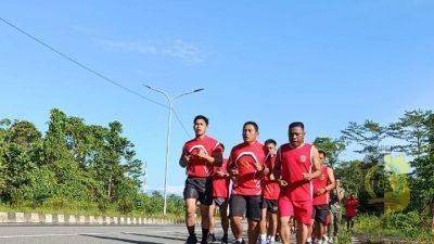 Latihan Rutin Prajurit Kodim 1710/Mimika Tempuh Lari 8 Km