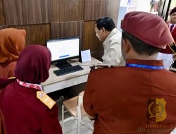 Panglima TNI Dampingi Presiden Prabowo Resmikan 166 Sekolah Rakyat